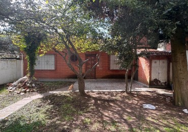 Chalet sobre Av. 32